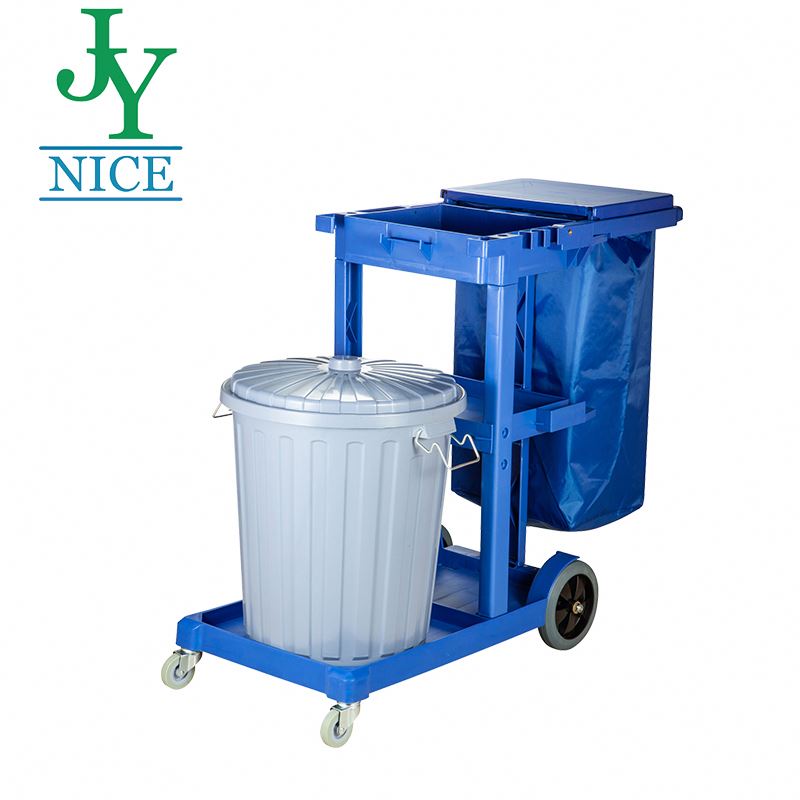 chariots de nettoyage